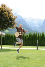 dan-crow-jump